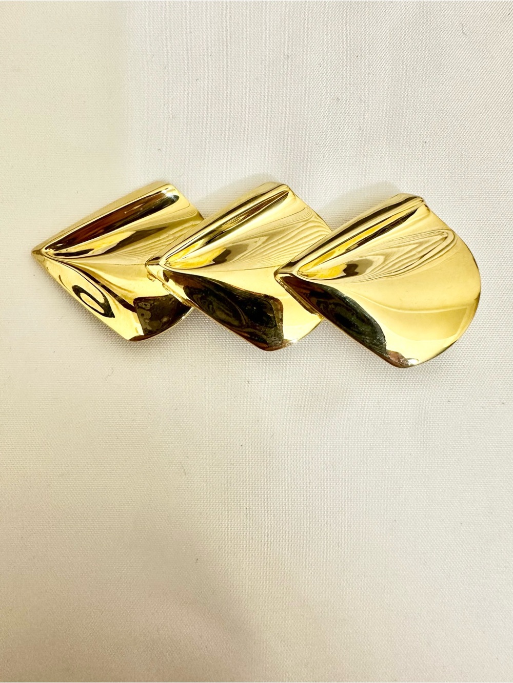 Gold-Tone Sculptural Brooch (Lightweight)